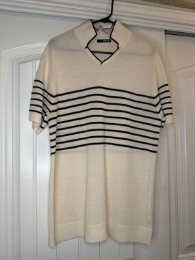 Murano Cream and Navy Striped V-Neck Short-Sleeve Sweater